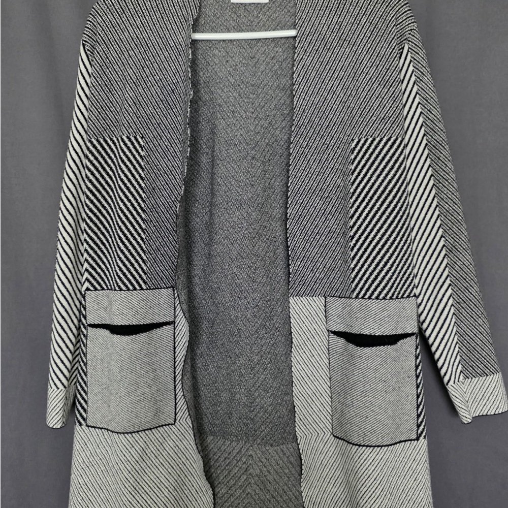 Sioni Monochrome Knit Cardigan